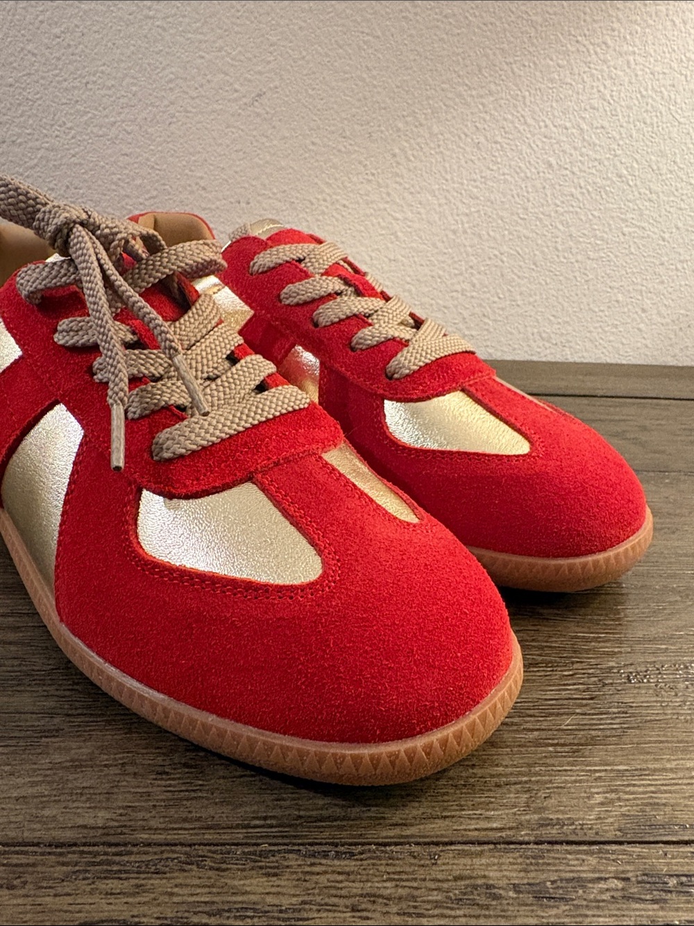 NIB [Lonza] Delta Red Metallic Gold Suede Runner Sneakers Women’s EU 39 / US 8.5 - Picture 11 of 16
